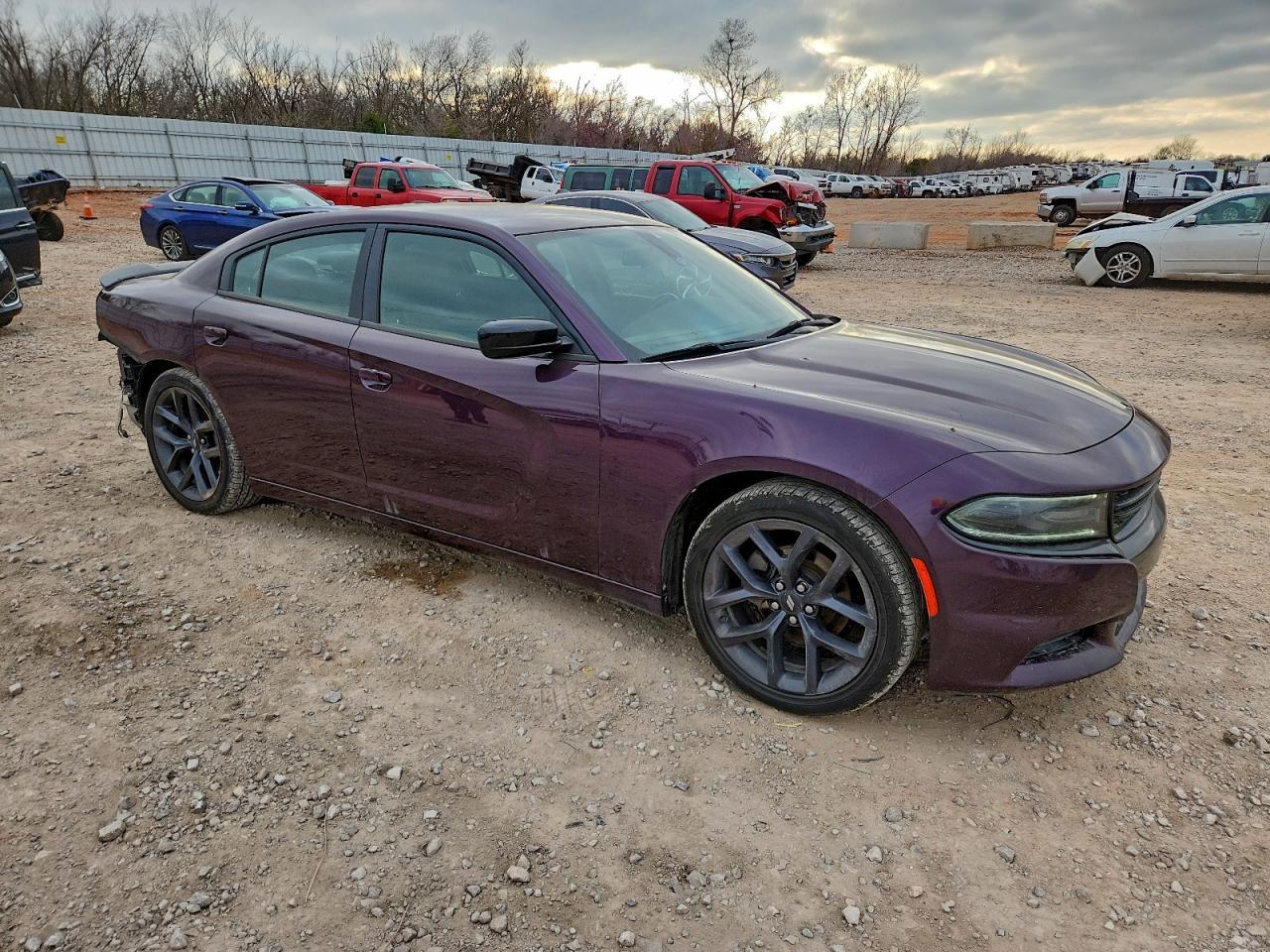 2020 Dodge Charger Sxt - Image 4