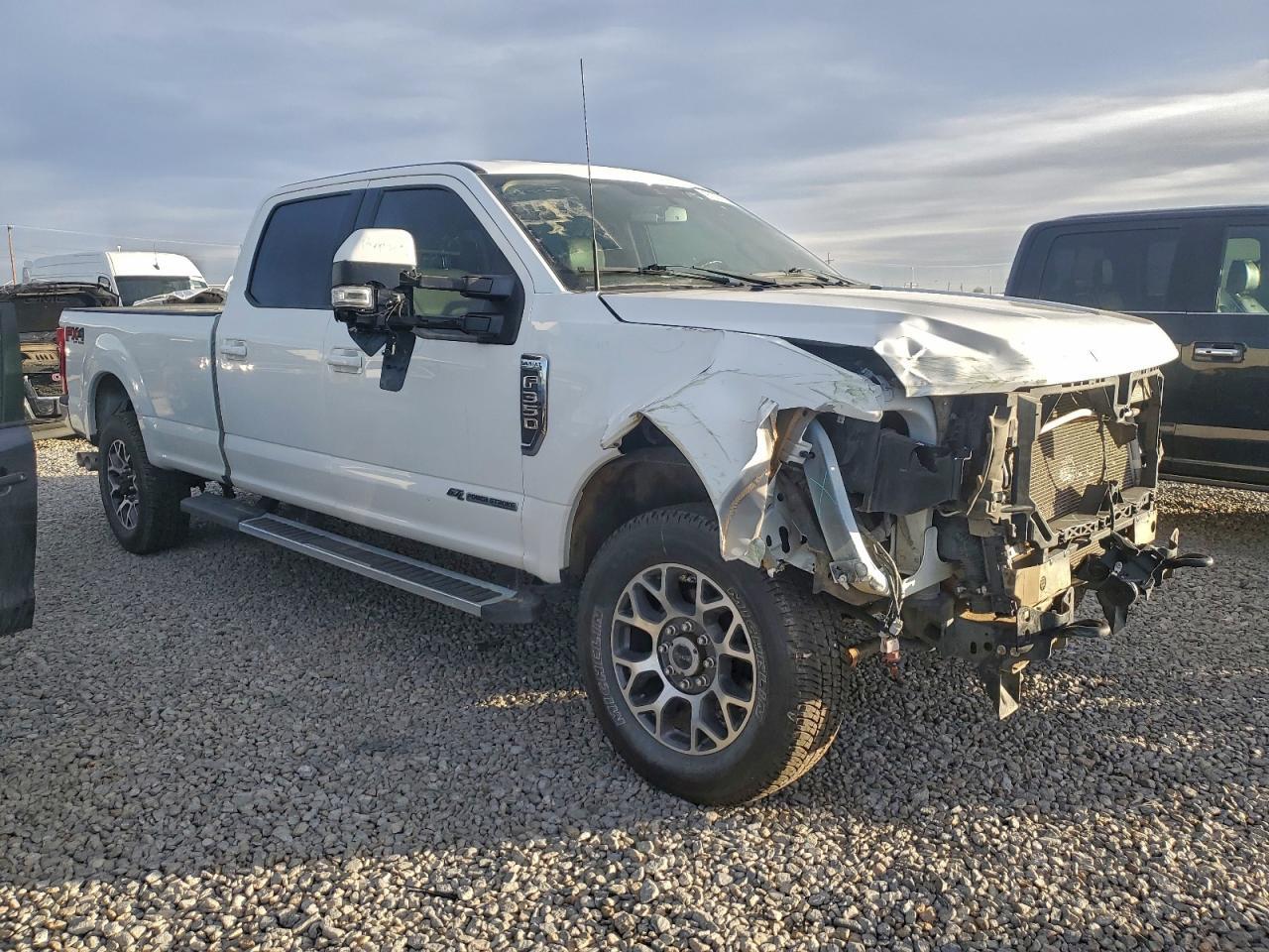 2022 Ford F350 Super Duty - Image 4