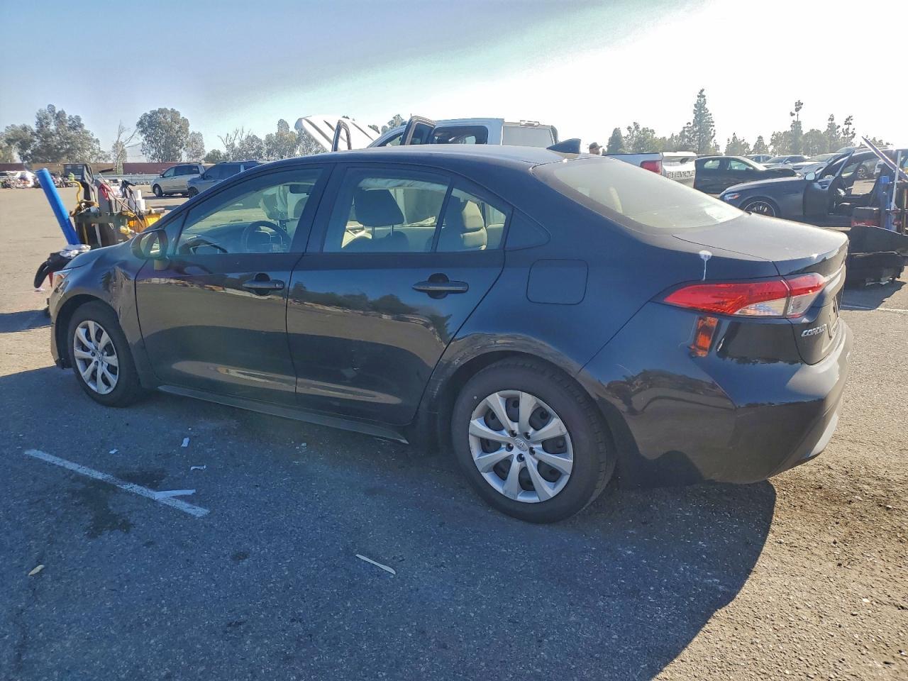 2020 Toyota Corolla Le - Image 2