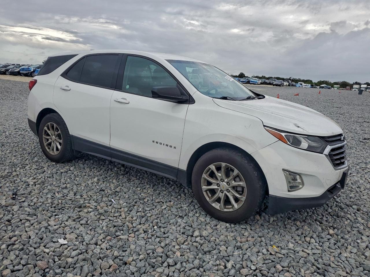 2019 Chevrolet Equinox Ls - Фото 4