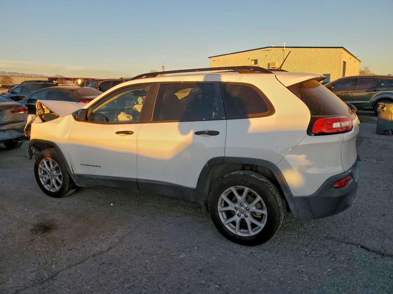 2016 Jeep Cherokee Sport - Image 2