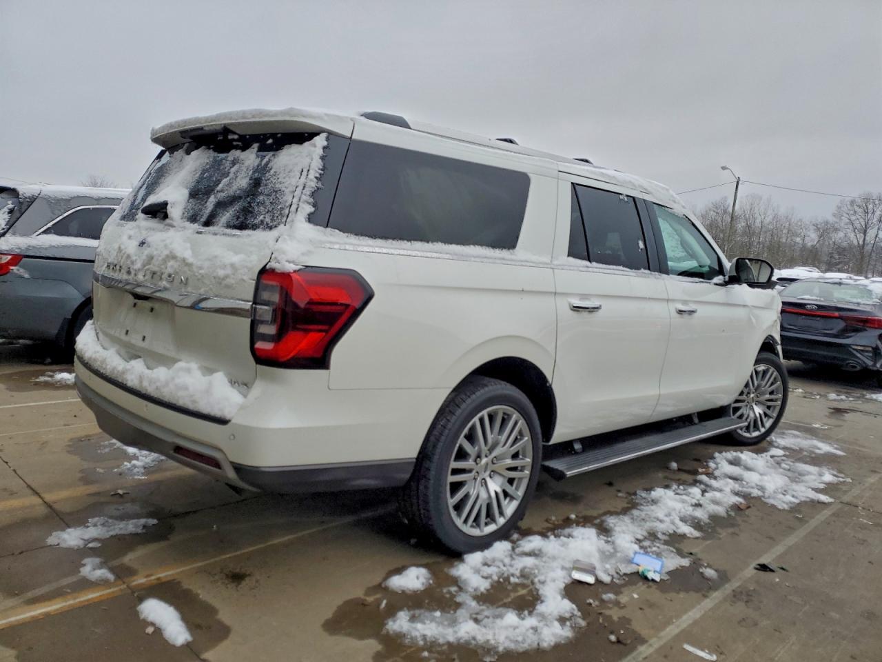 2024 Ford Expedition Max Limited - Image 3