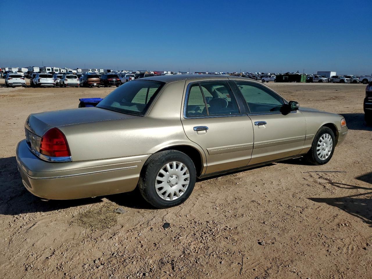 1999 Ford Crown Victoria - Фото 3