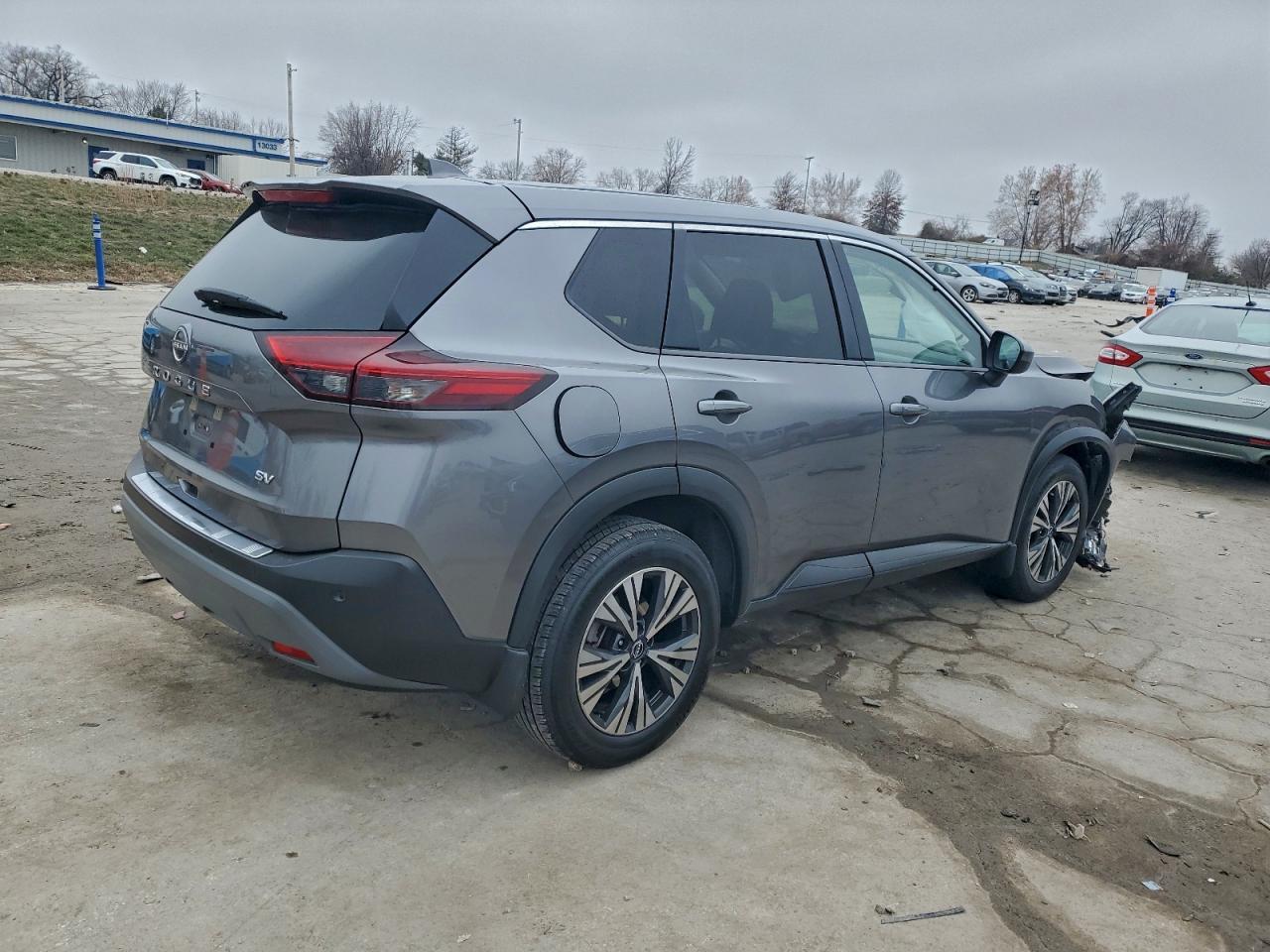 2023 Nissan Rogue Sv - Фото 3