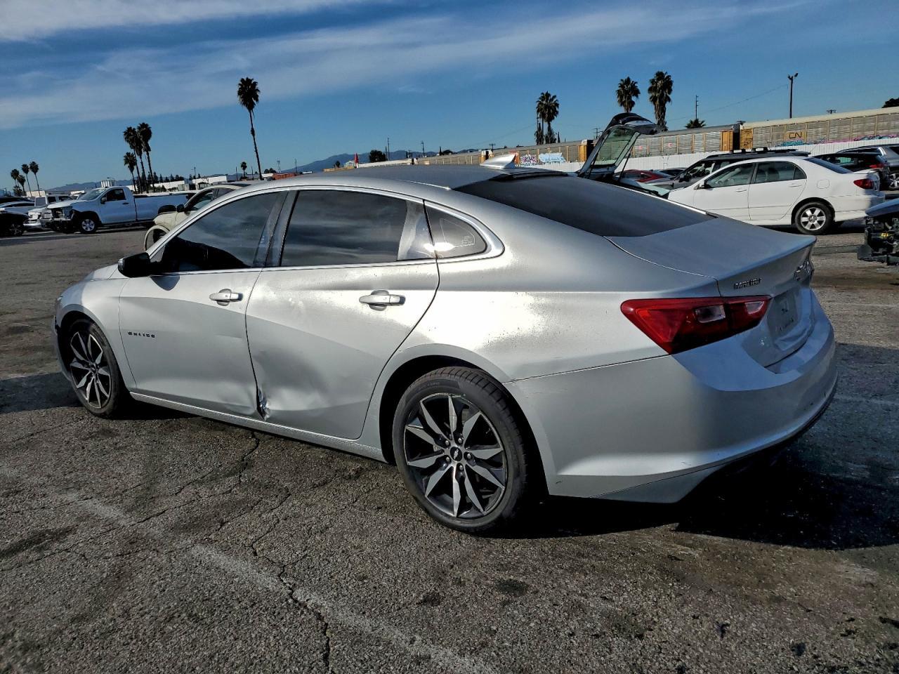 2018 Chevrolet Malibu Lt - Фото 2