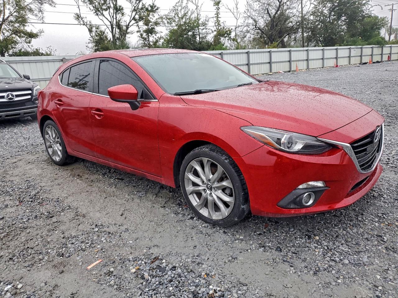 2016 Mazda 3 Grand Touring - Image 4