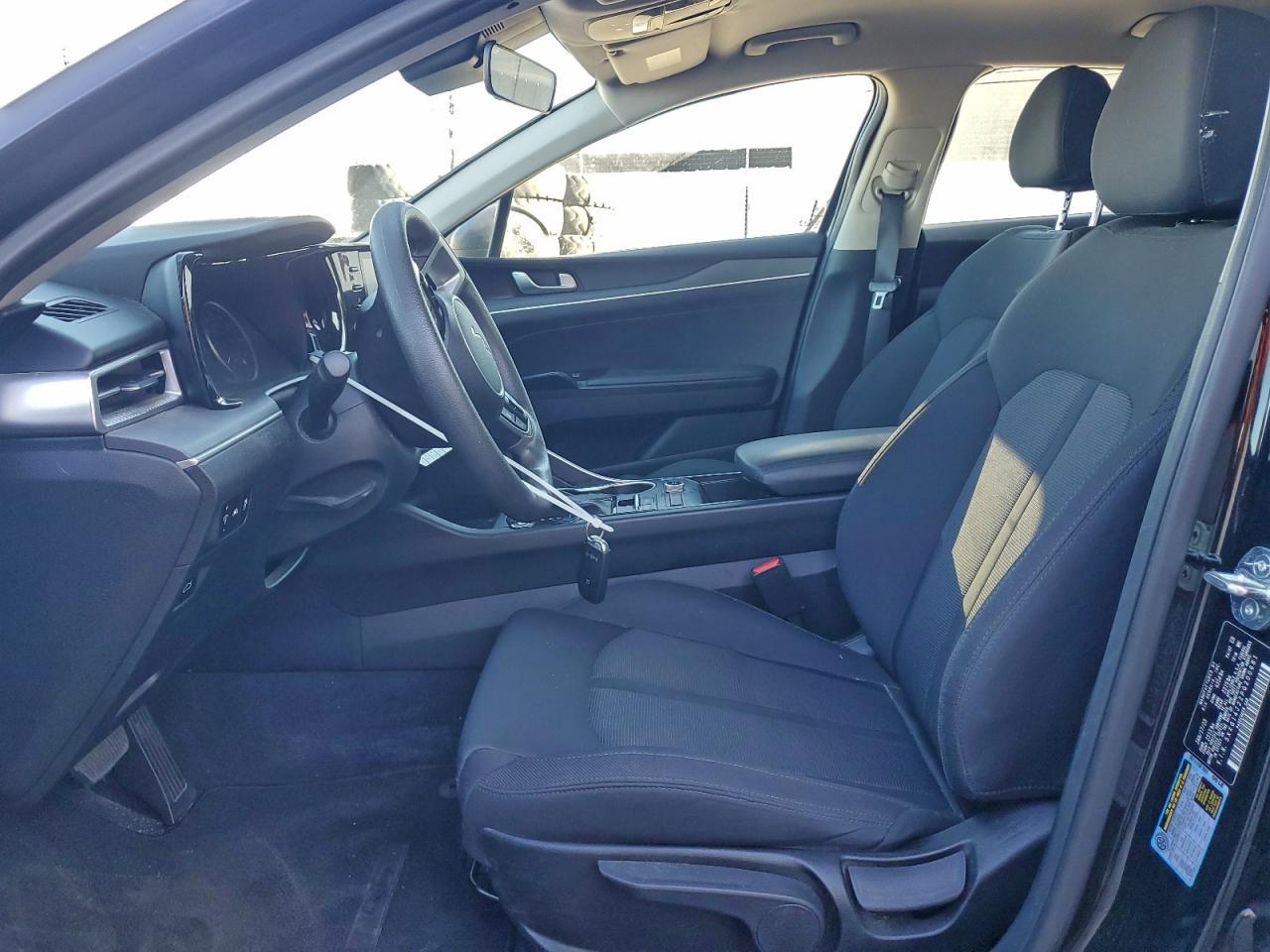 2023 Kia K5 Lxs - Image 7