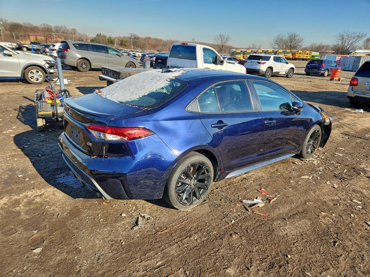 2022 Toyota Corolla Se - Фото 3