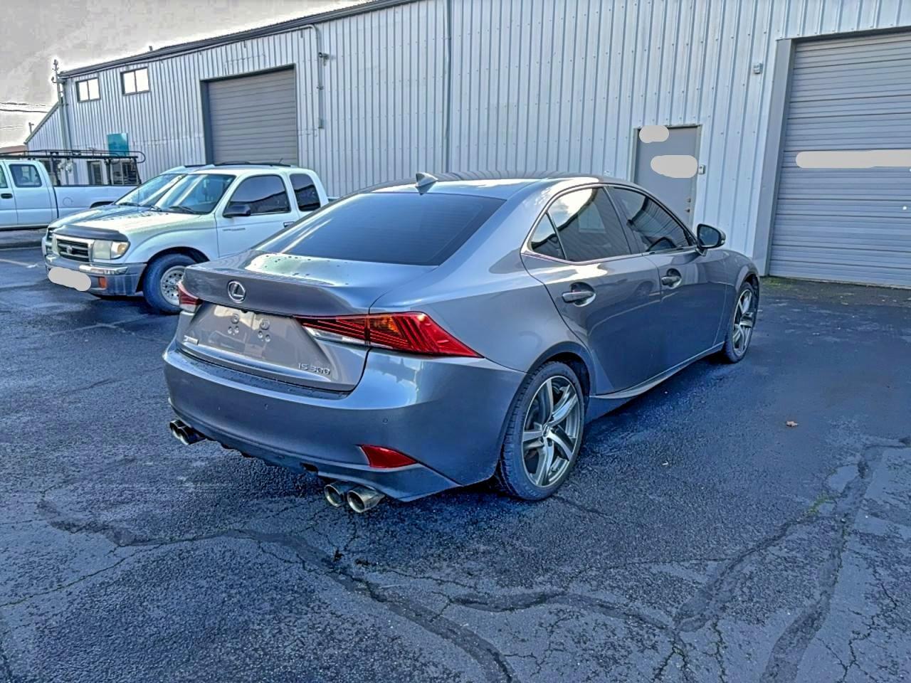 2017 Lexus Is 300 - Фото 4