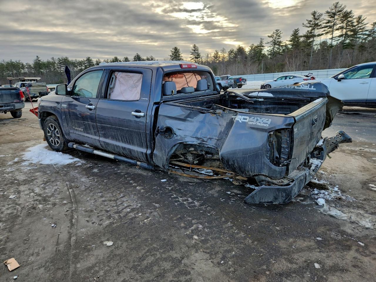 2019 Toyota Tundra Crewmax Limited - Фото 2