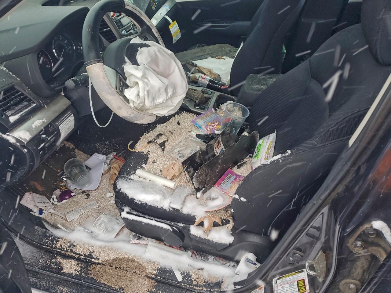 2012 Subaru Outback 2.5I - Image 7