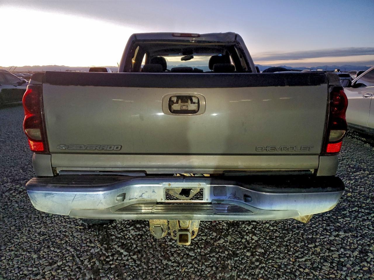 2003 Chevrolet Silverado K2500 Heavy Duty - Image 6