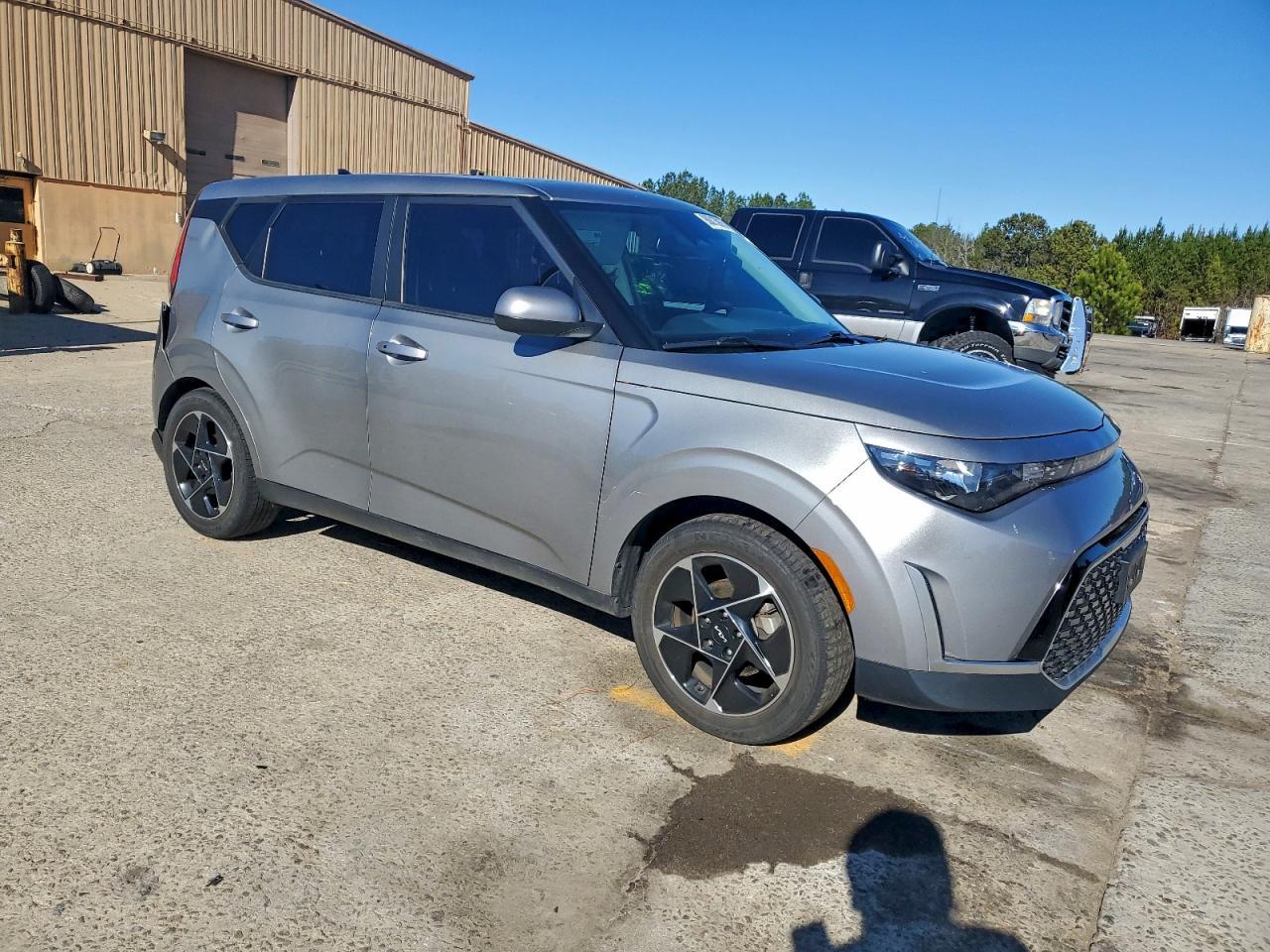 2023 Kia Soul Ex - Image 4