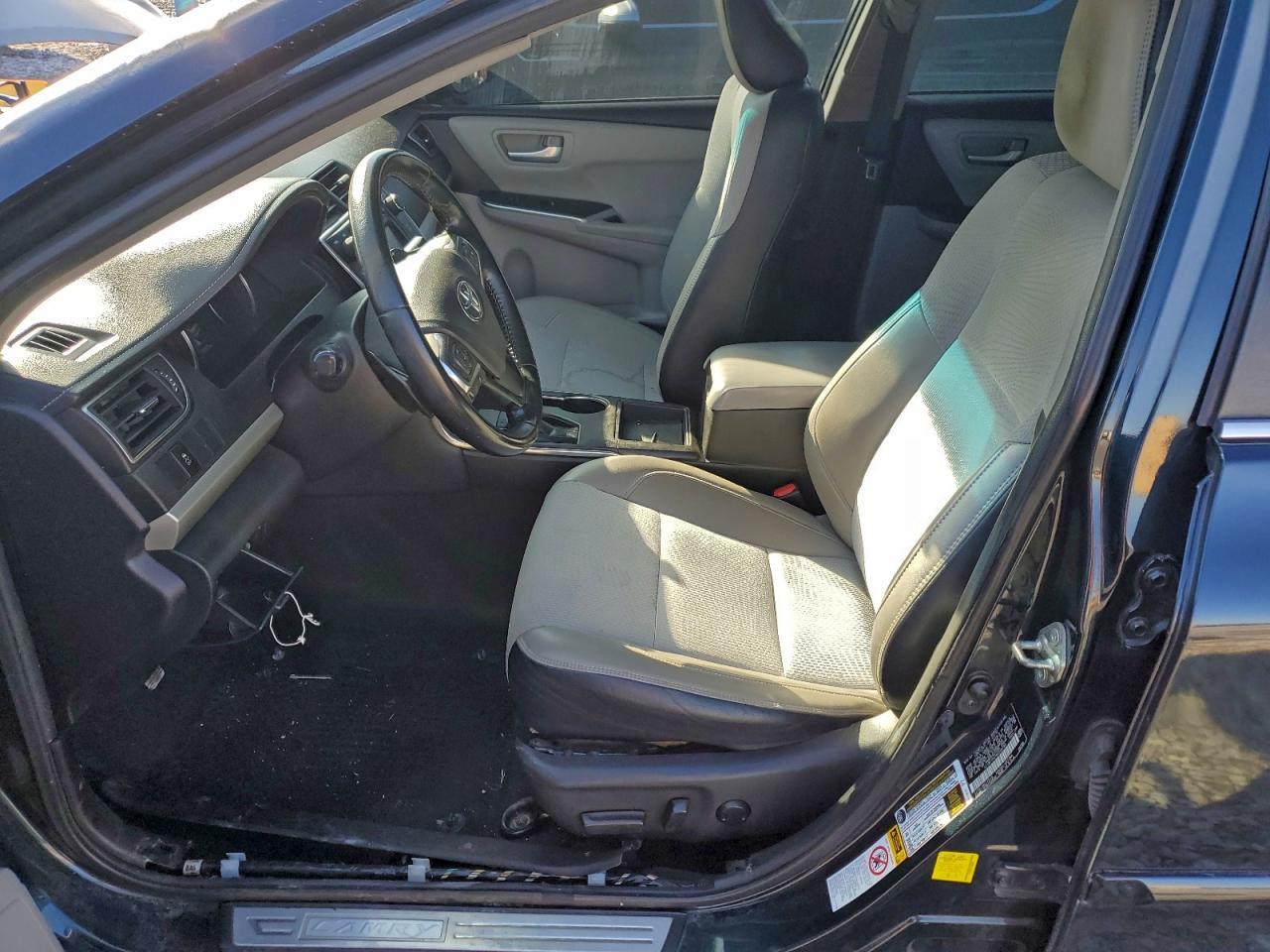 2016 Toyota Camry - Фото 7