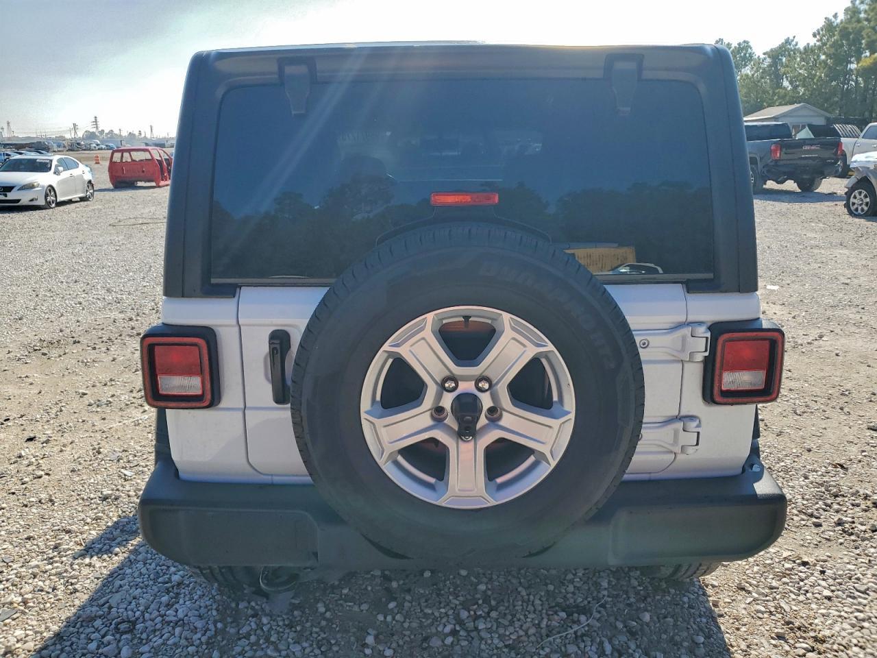 2022 Jeep Wrangler Unlimited Sport - Фото 6