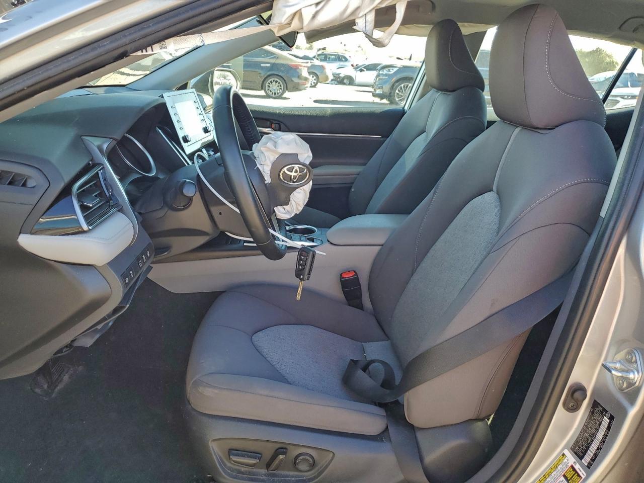 2023 Toyota Camry Le - Image 7