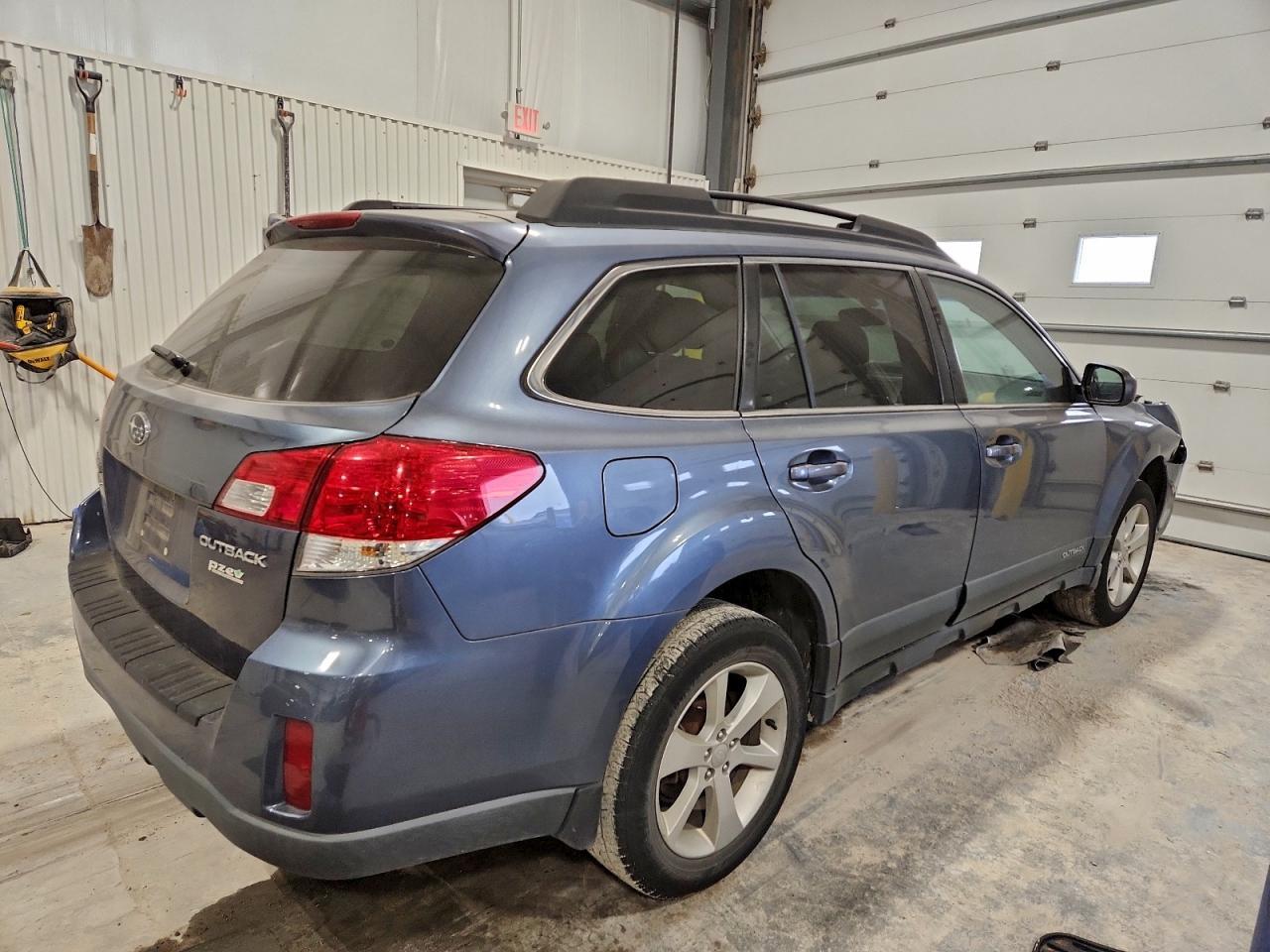 2013 Subaru Outback 2.5I Premium - Фото 3