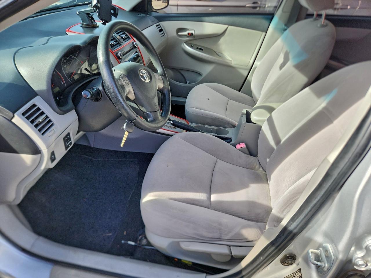 2011 Toyota Corolla Le - Image 7