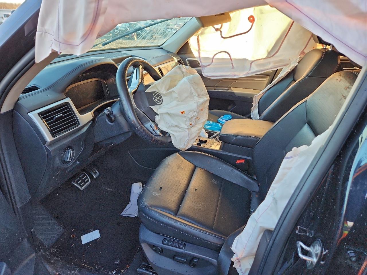 2021 Volkswagen Atlas Sel R-Line - Image 7