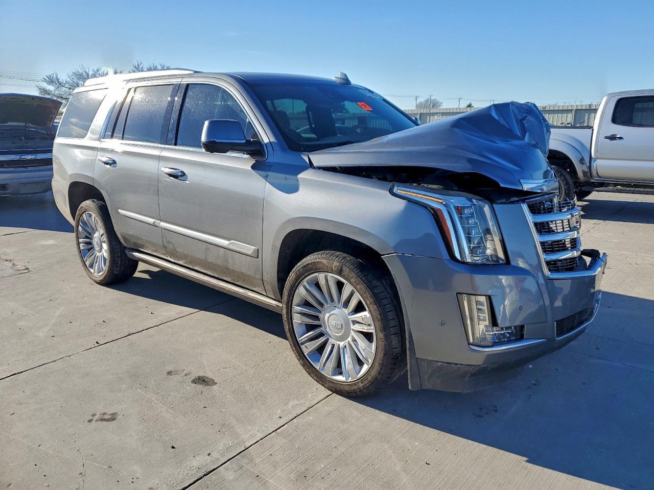 2020 Cadillac Escalade Platinum - Фото 4