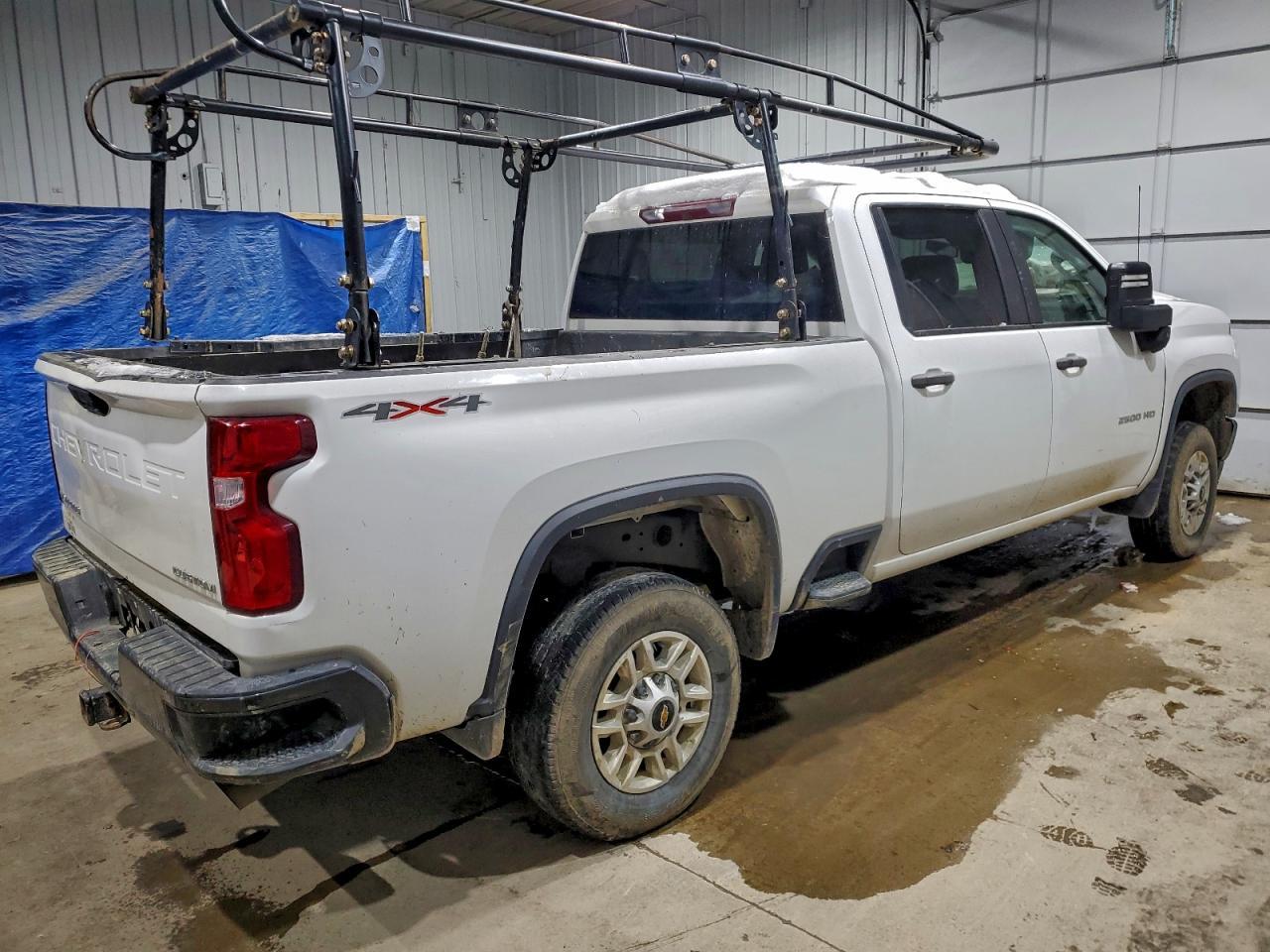 2021 Chevrolet Silverado K2500 Custom - Фото 3