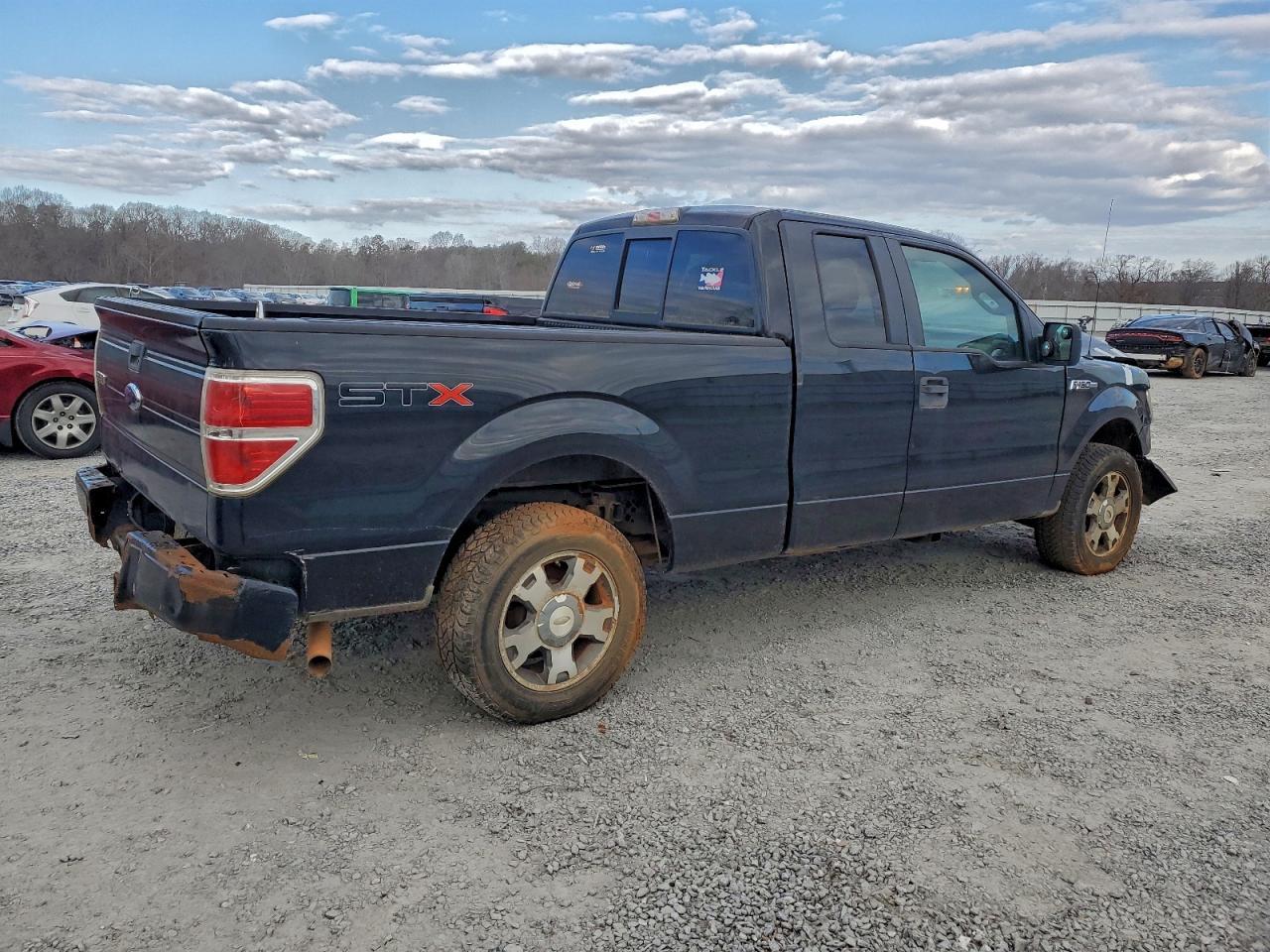 2010 Ford F150 Super Cab - Image 3