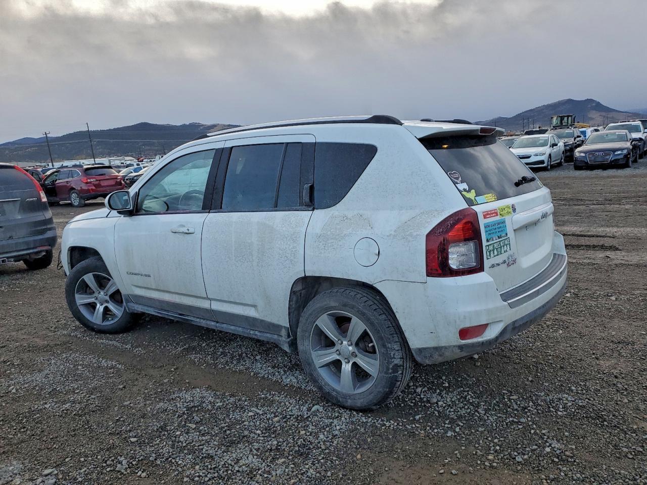 2016 Jeep Compass Latitude - Фото 2