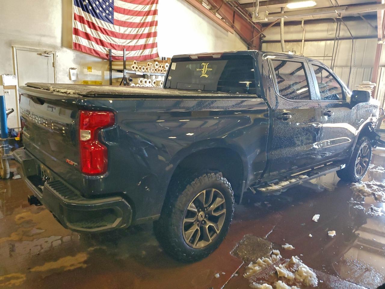 2021 Chevrolet Silverado K1500 Rst - Image 3