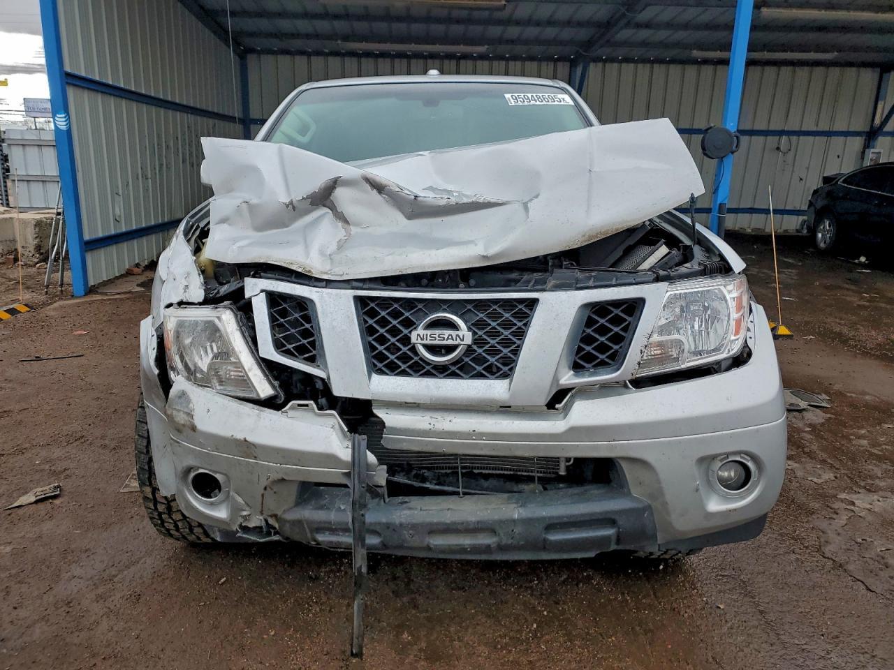 2017 Nissan Frontier S - Image 5
