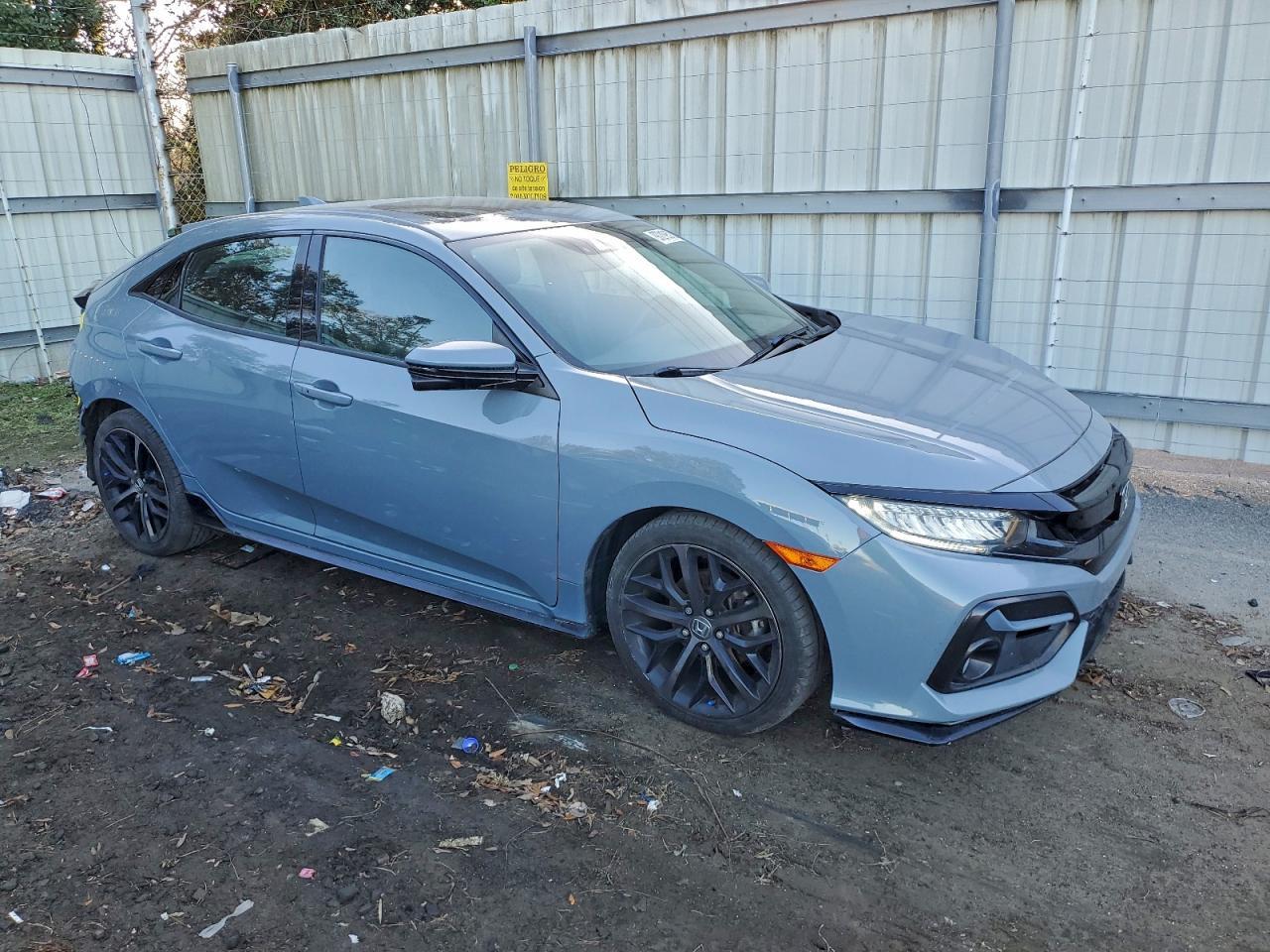 2021 Honda Civic Sport Touring - Image 4