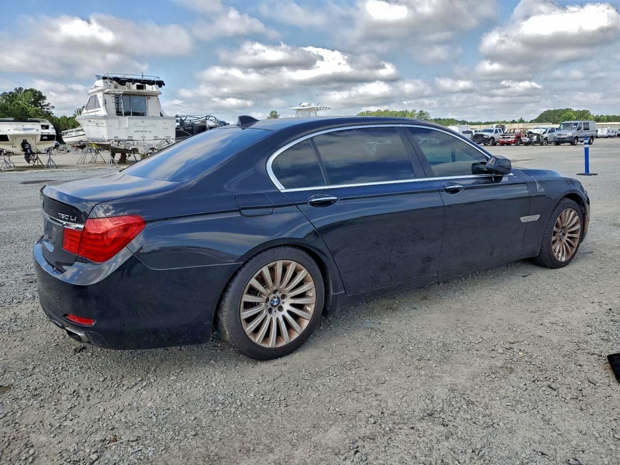 2011 BMW 750 Lxi - Image 3