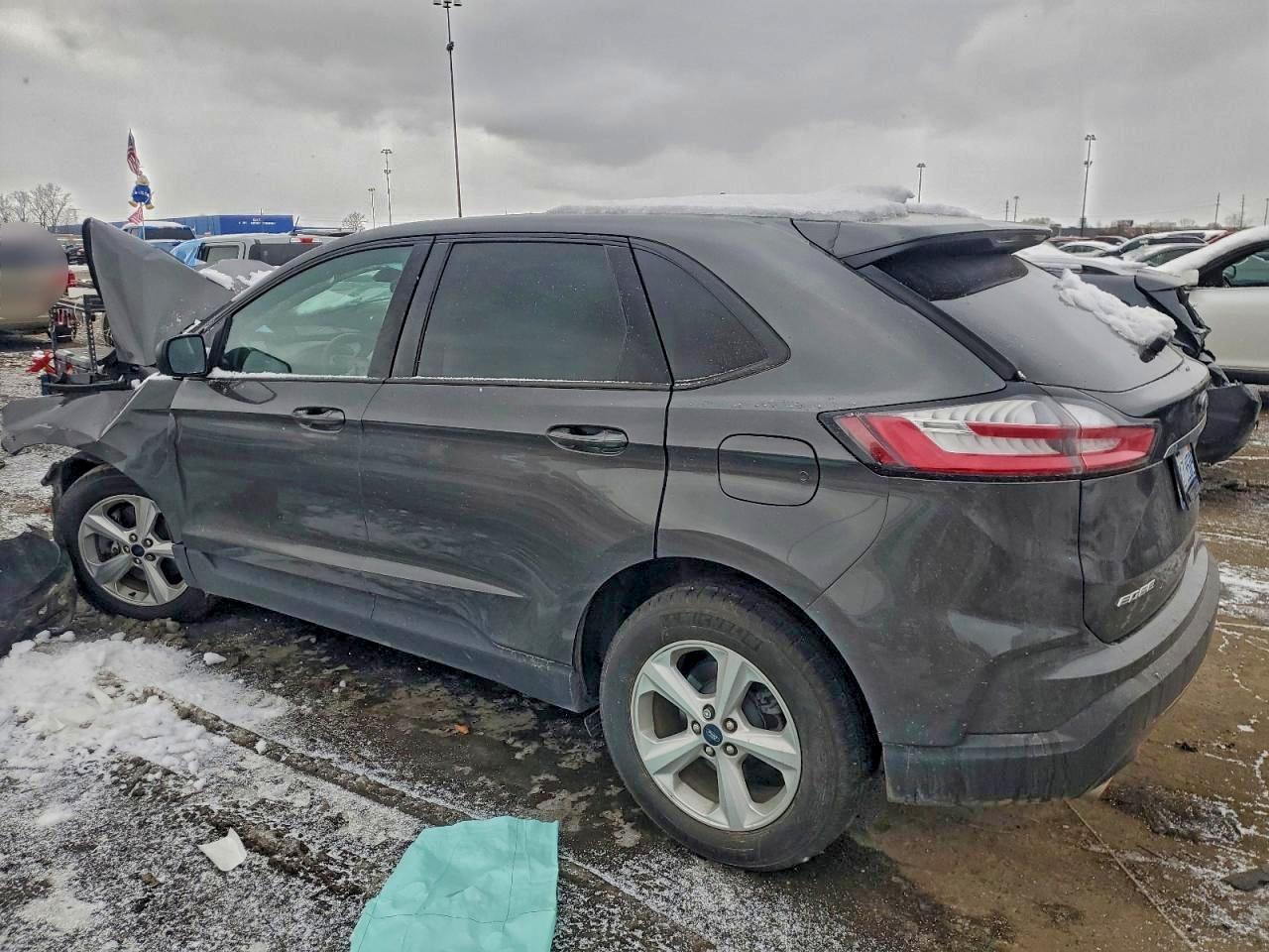 2020 Ford Edge Se - Фото 2