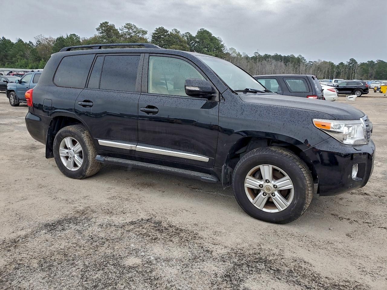2014 Toyota Land Cruiser - Image 4