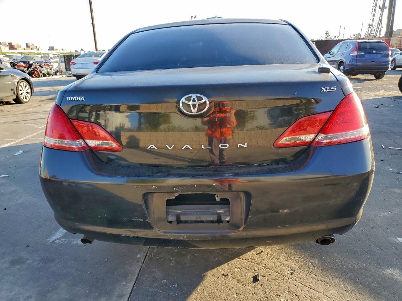 2006 Toyota Avalon Xl - Image 6