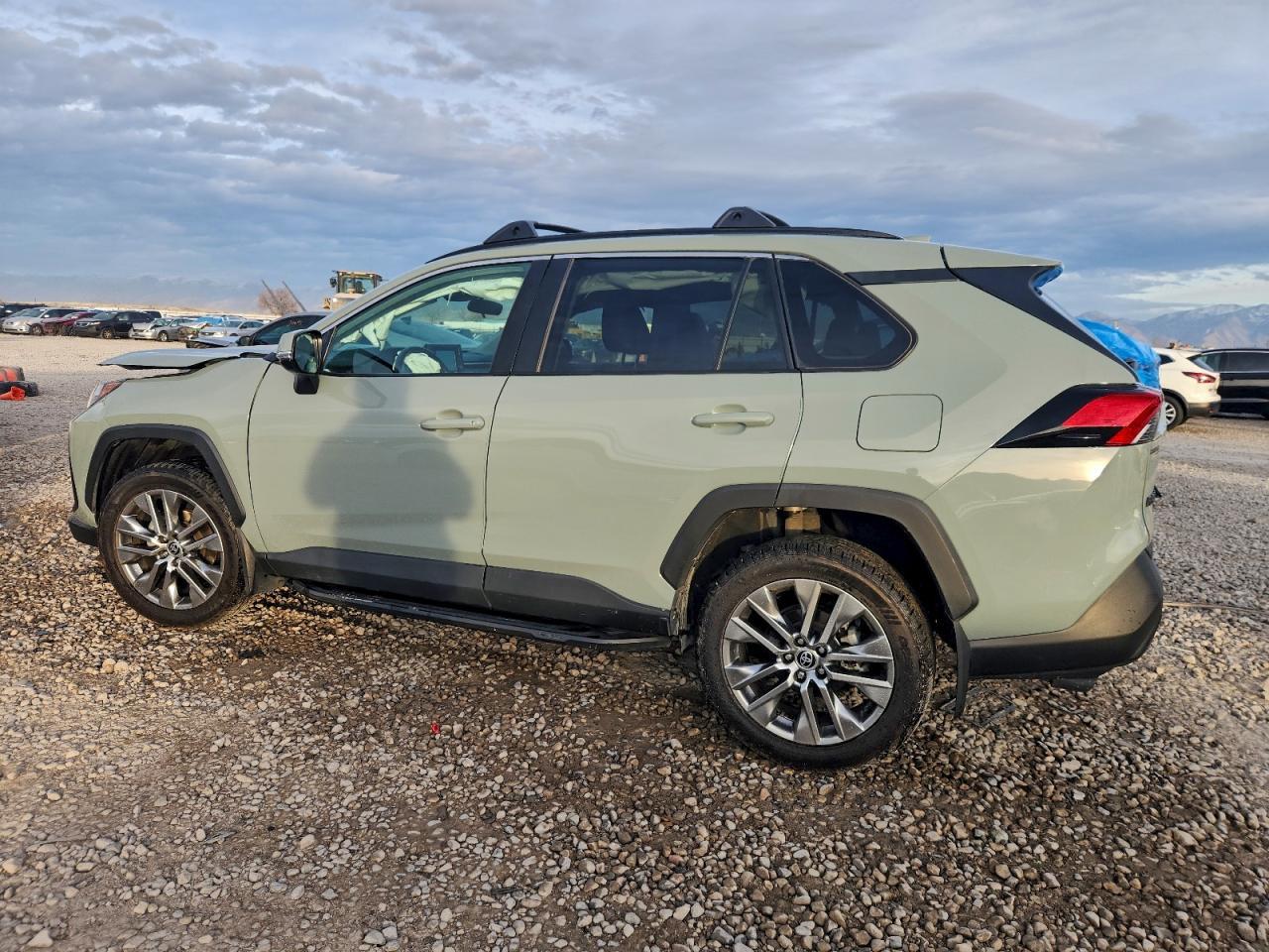 2022 Toyota Rav4 Xle Premium - Фото 2
