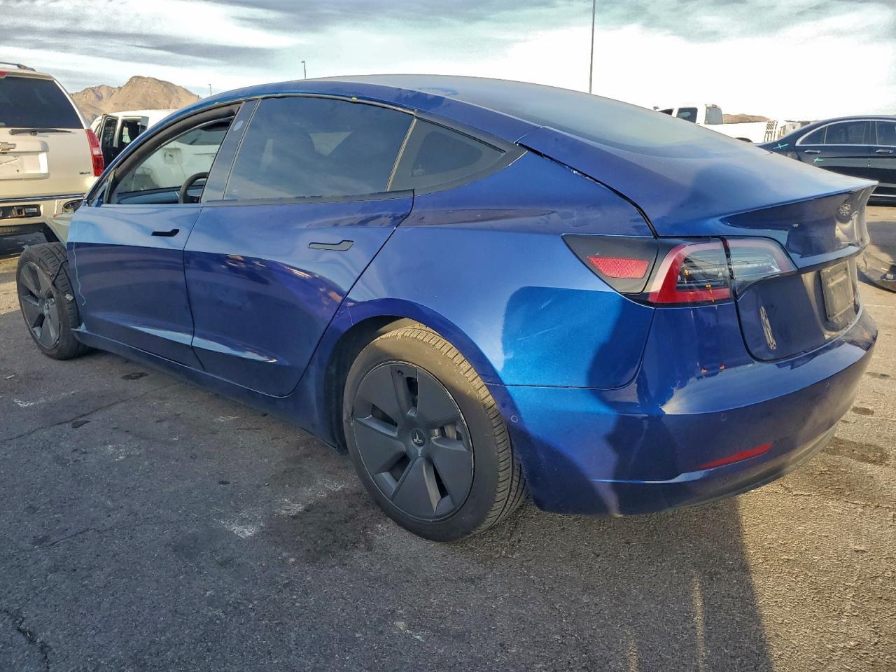 2021 Tesla Model 3 - Image 2