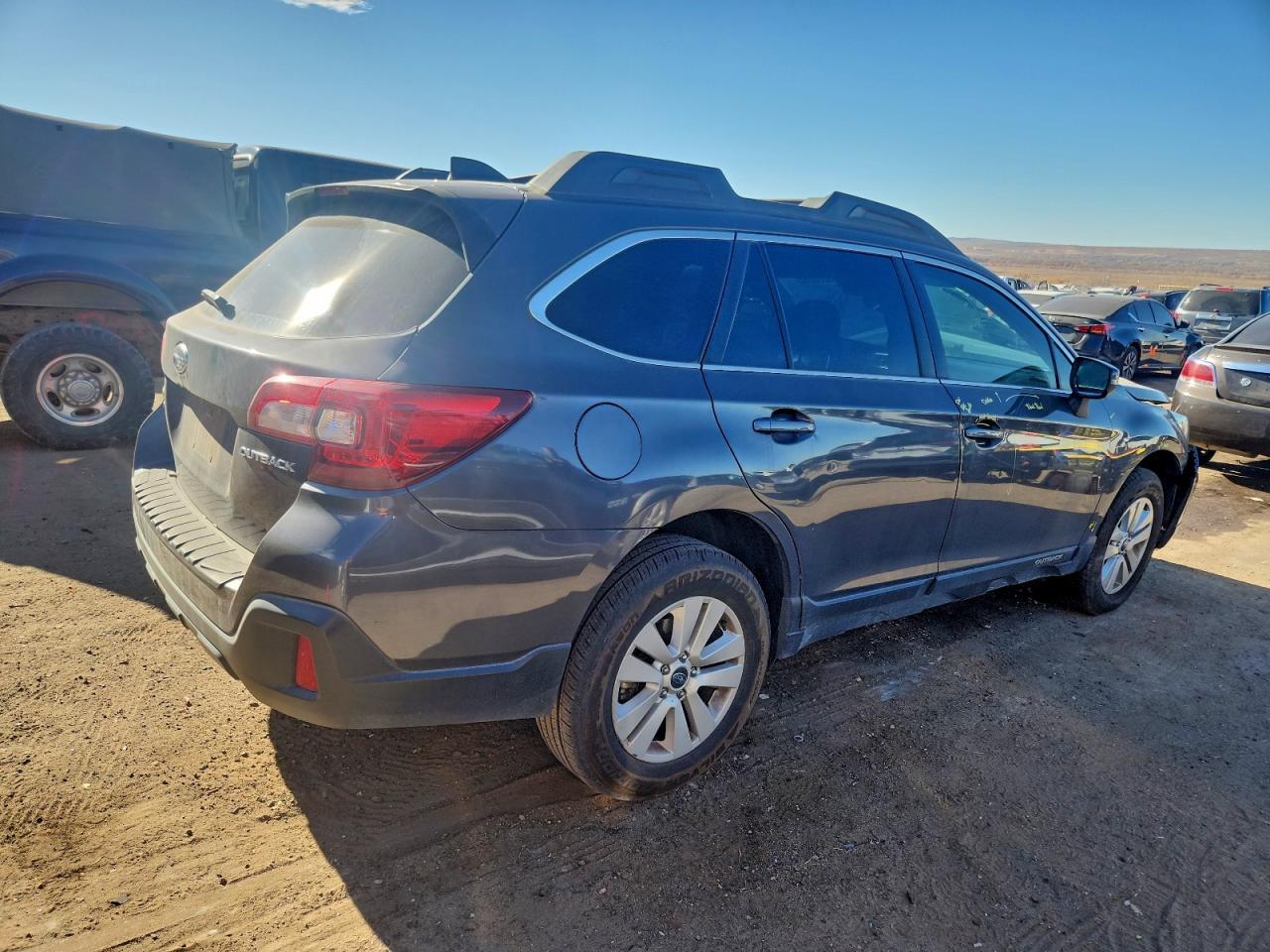 2019 Subaru Outback 2.5I Premium - Фото 3
