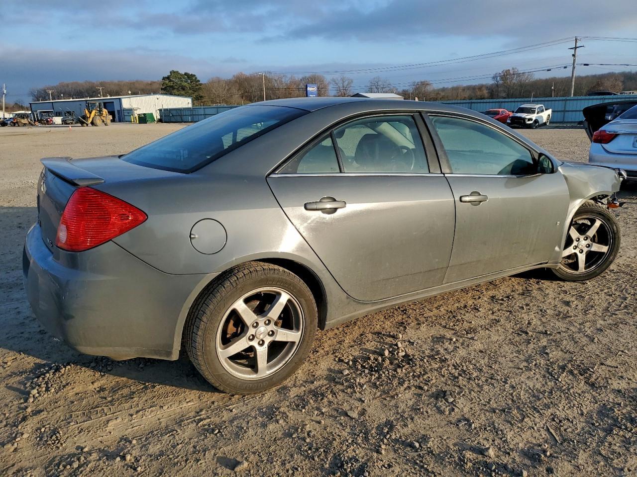 2009 Pontiac G6 - Image 3