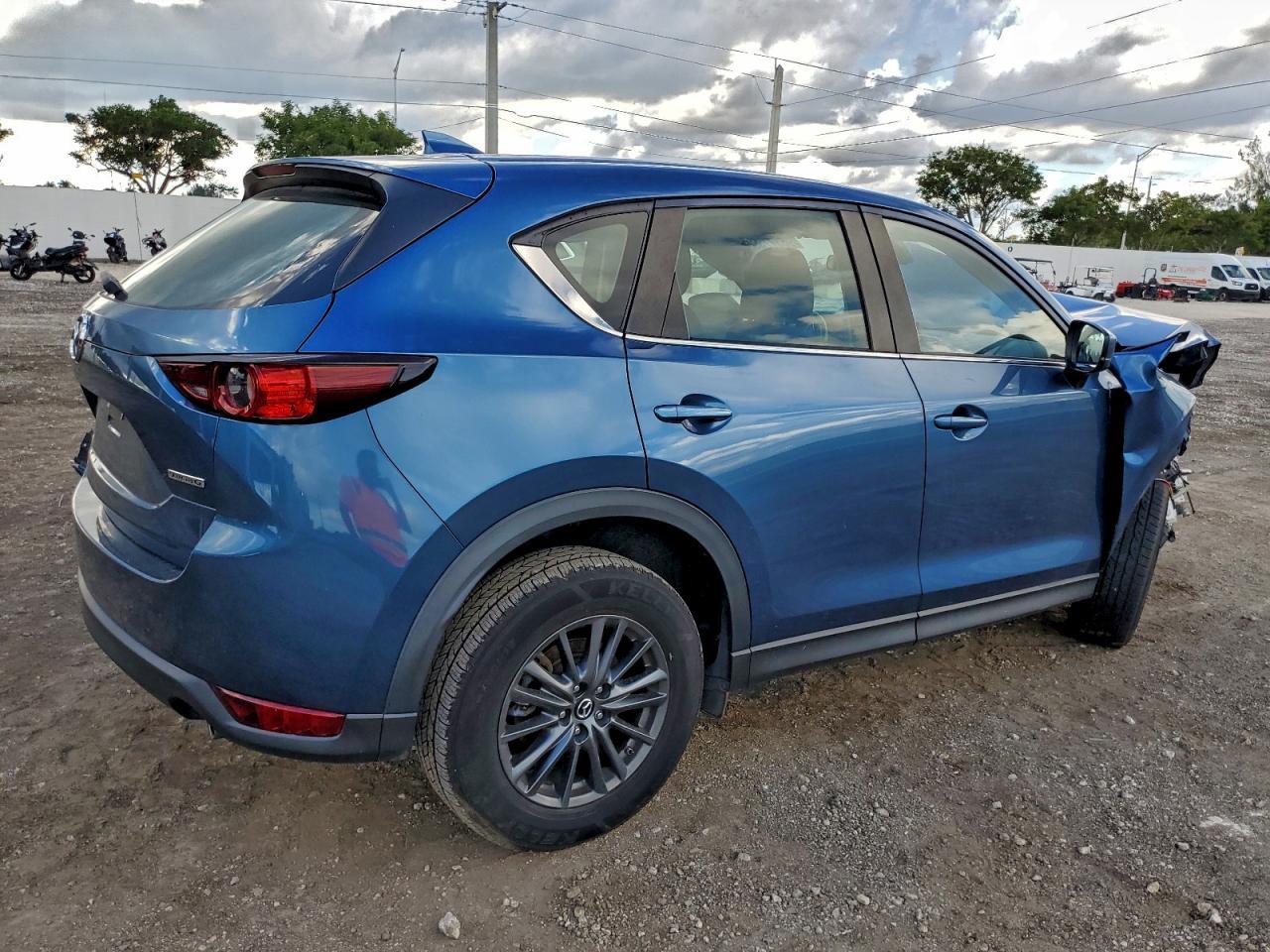 2020 Mazda Cx-5 Sport - Image 3