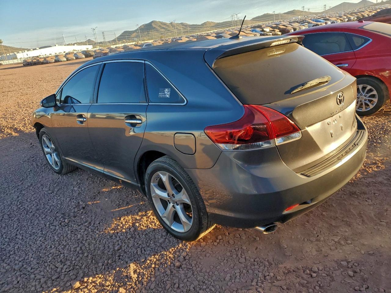 2013 Toyota Venza Limited - Фото 2