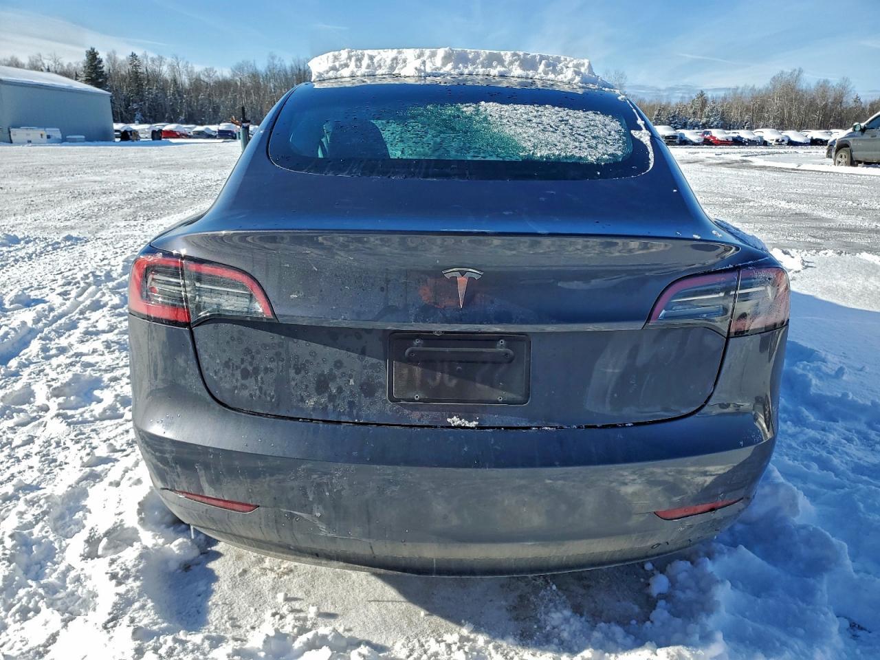 2023 Tesla Model 3 - Image 6