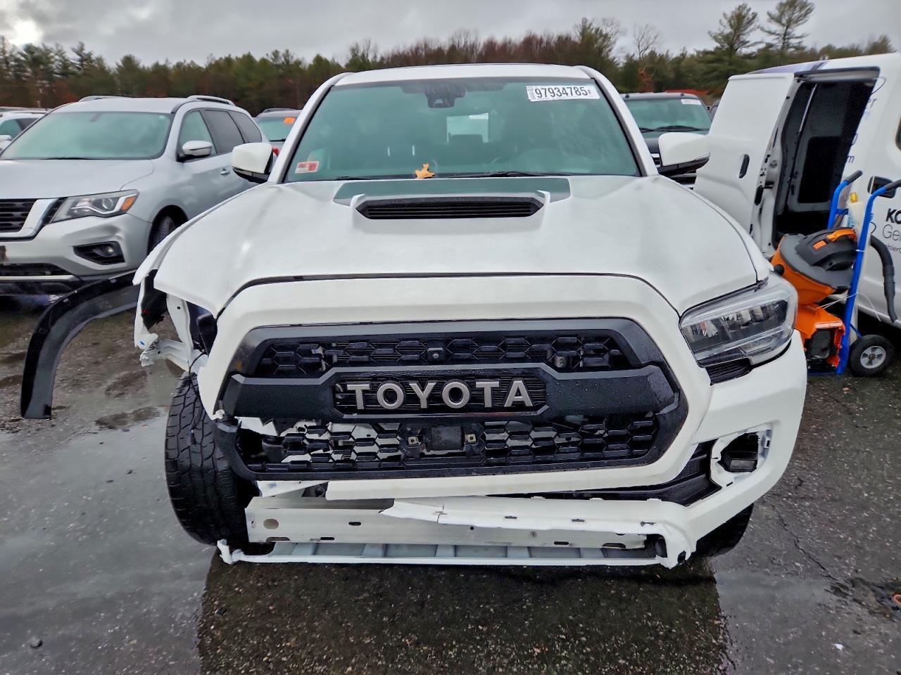 2020 Toyota Tacoma Double Cab - Фото 5