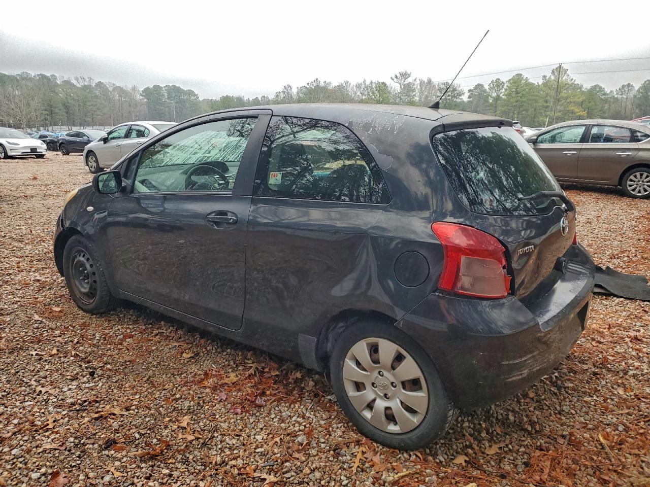 2008 Toyota Yaris - Image 2