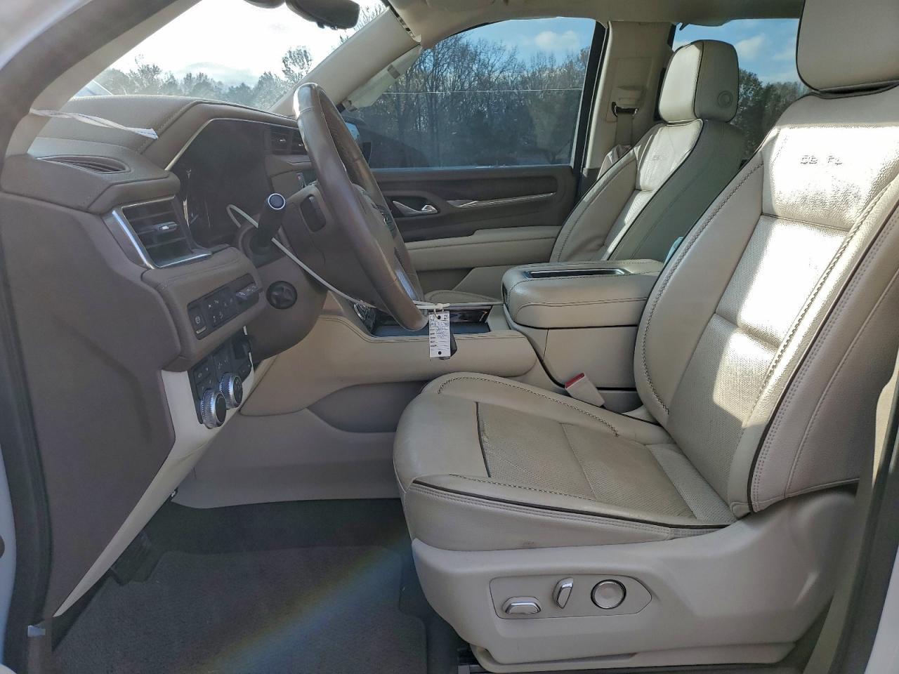 2021 GMC Yukon Denali - Фото 7