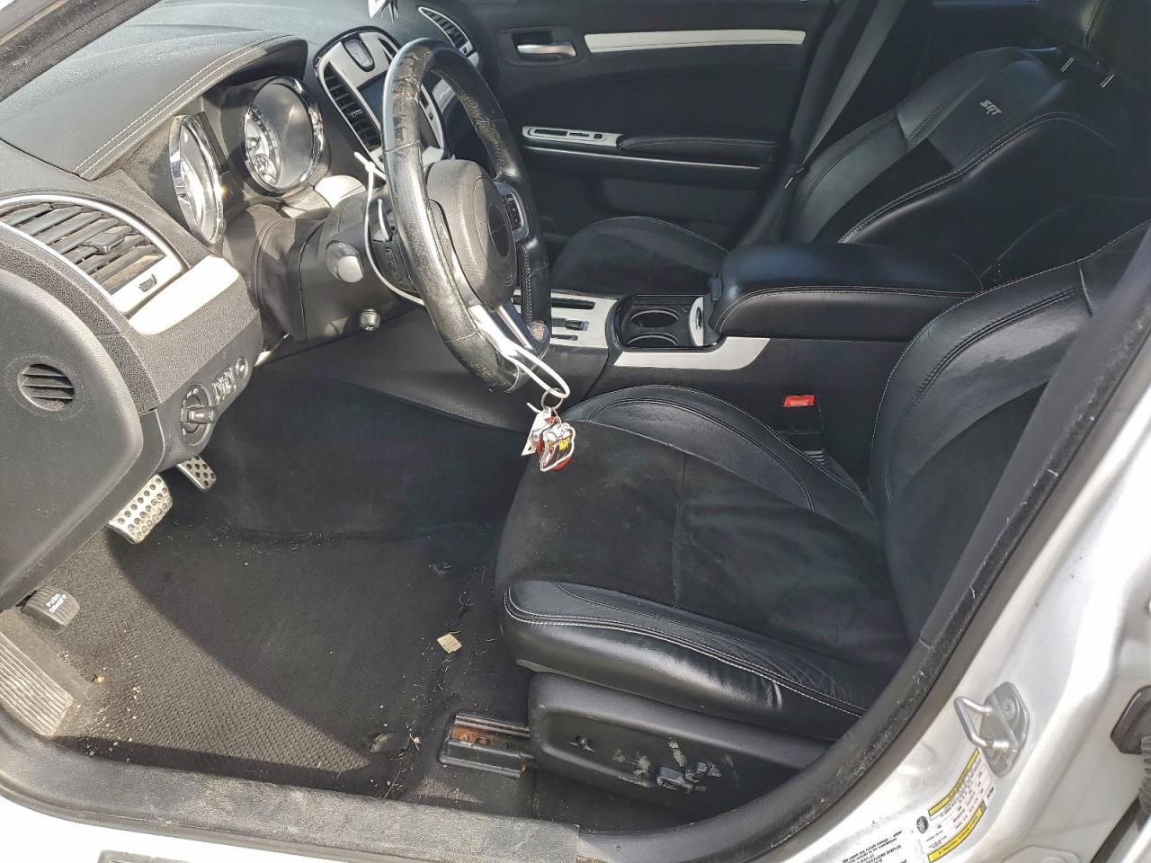 2014 Chrysler 300 Srt-8 - Image 7