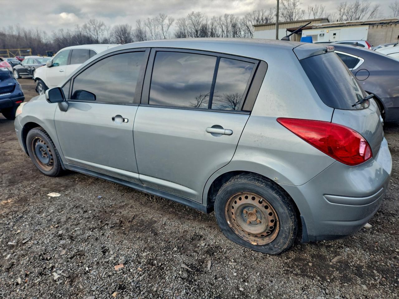 2008 Nissan Versa S - Image 2