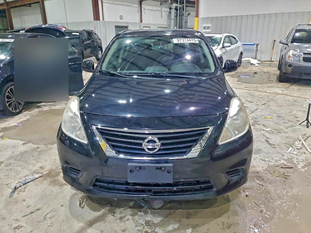 2014 Niss Versa - Image 5