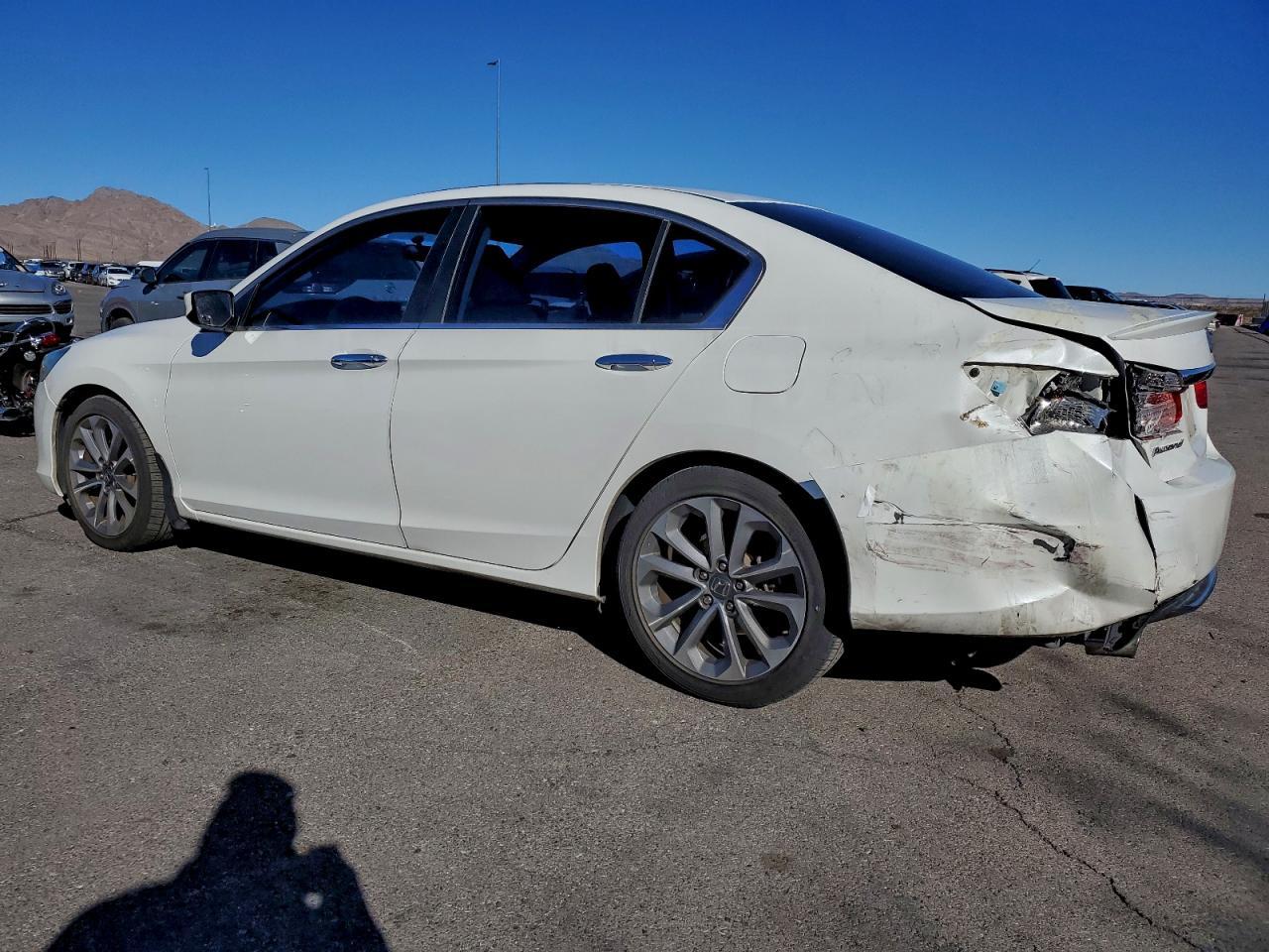 2013 Honda Accord Sport - Image 2