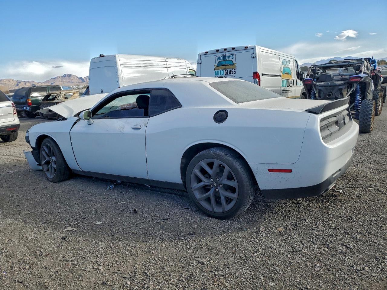 2019 Dodge Challenger Sxt - Image 2