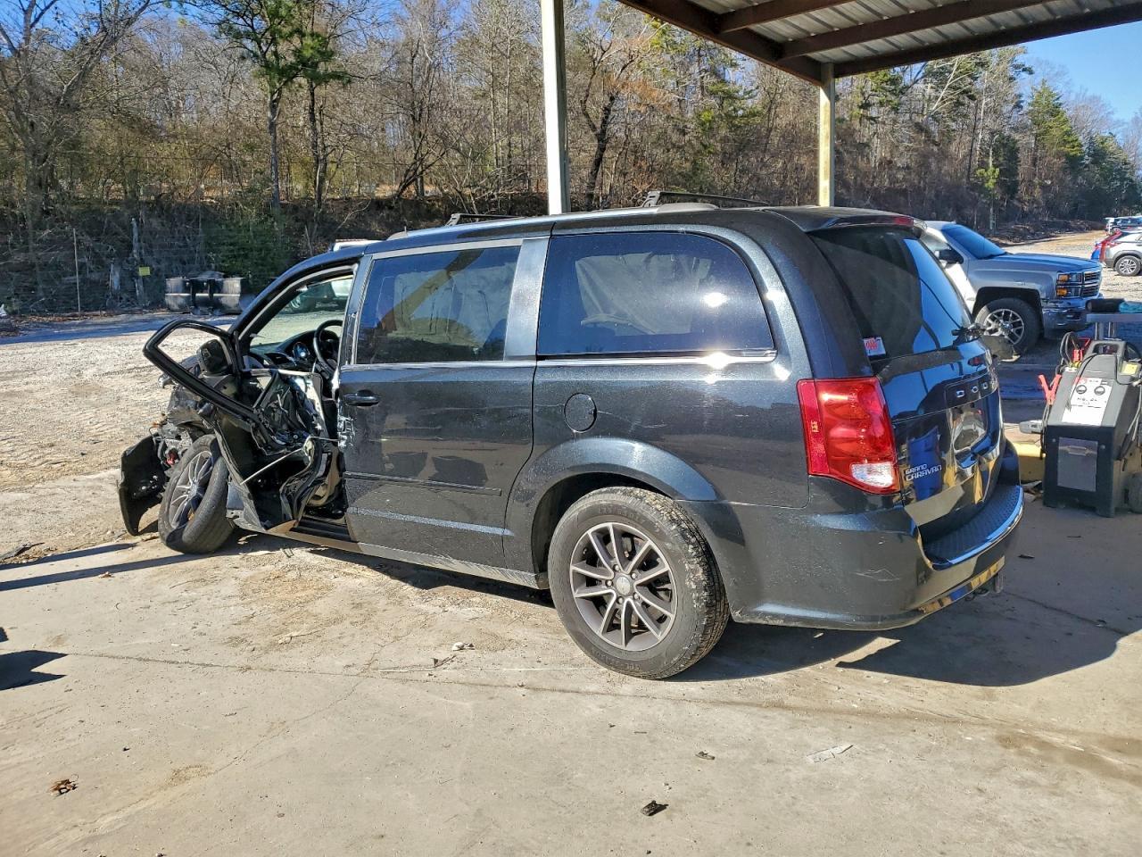 2017 Dodge Grand Caravan Sxt - Фото 2